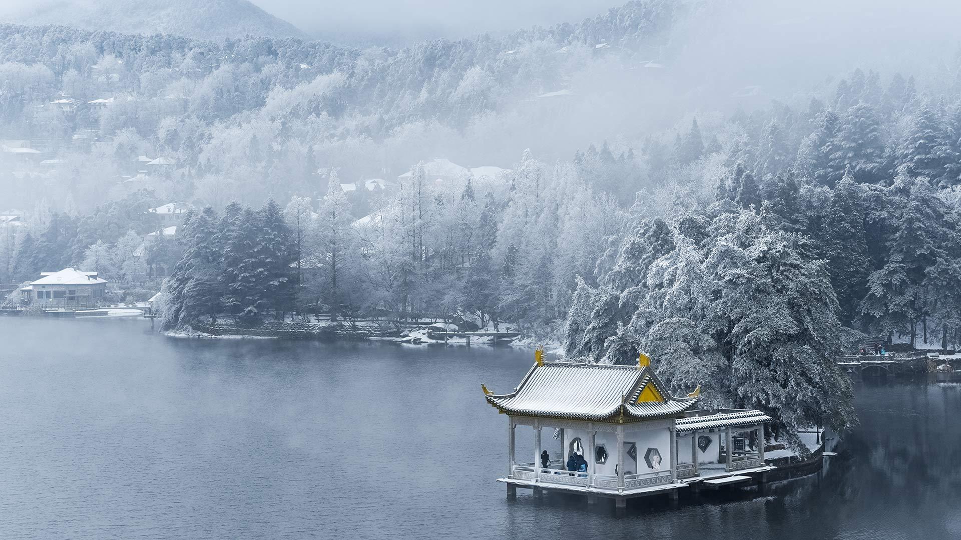 Bing中国壁纸：庐山冬季美景-20221107